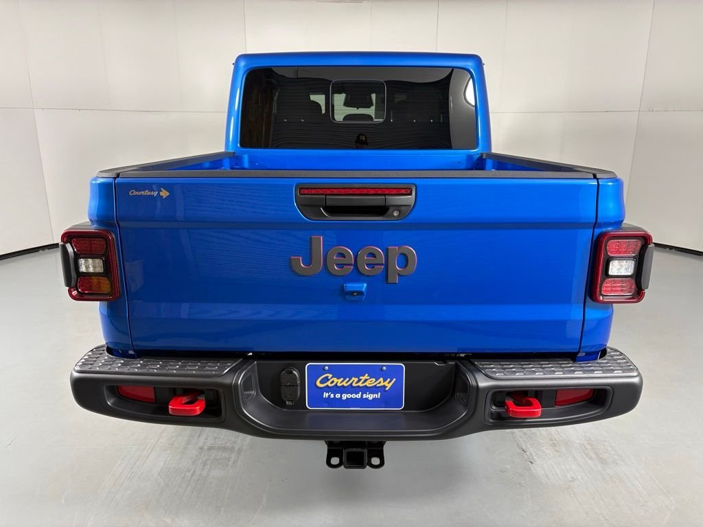New 2026 Hydro Blue Pearl-Coat Exterior Paint Jeep Rubicon image 6
