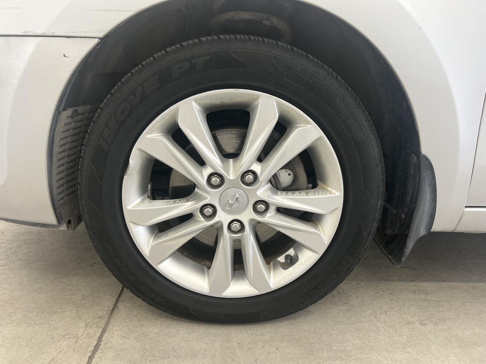 2010 Hyundai Elantra Touring SE - Photo 7