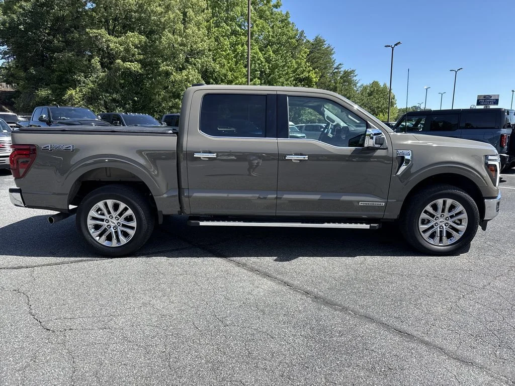Used 2025 Gray Ford Lariat image 8