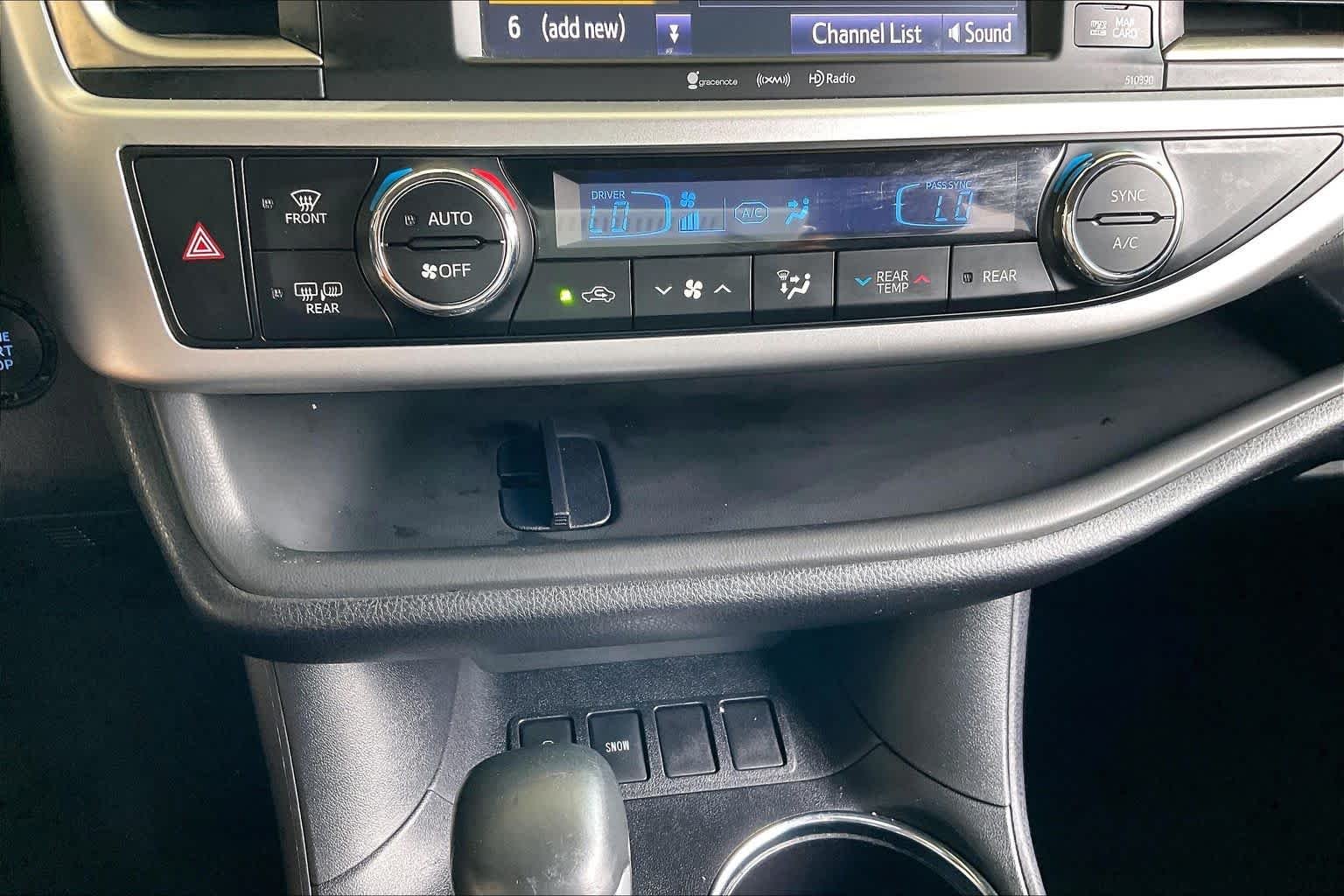 Used 2019 Predawn Gray Mica Toyota SE image 31