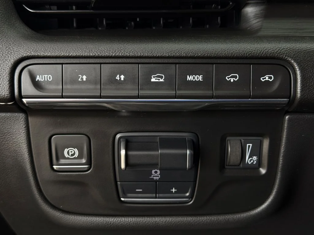 Used 2021 Gray Cadillac Sport image 23