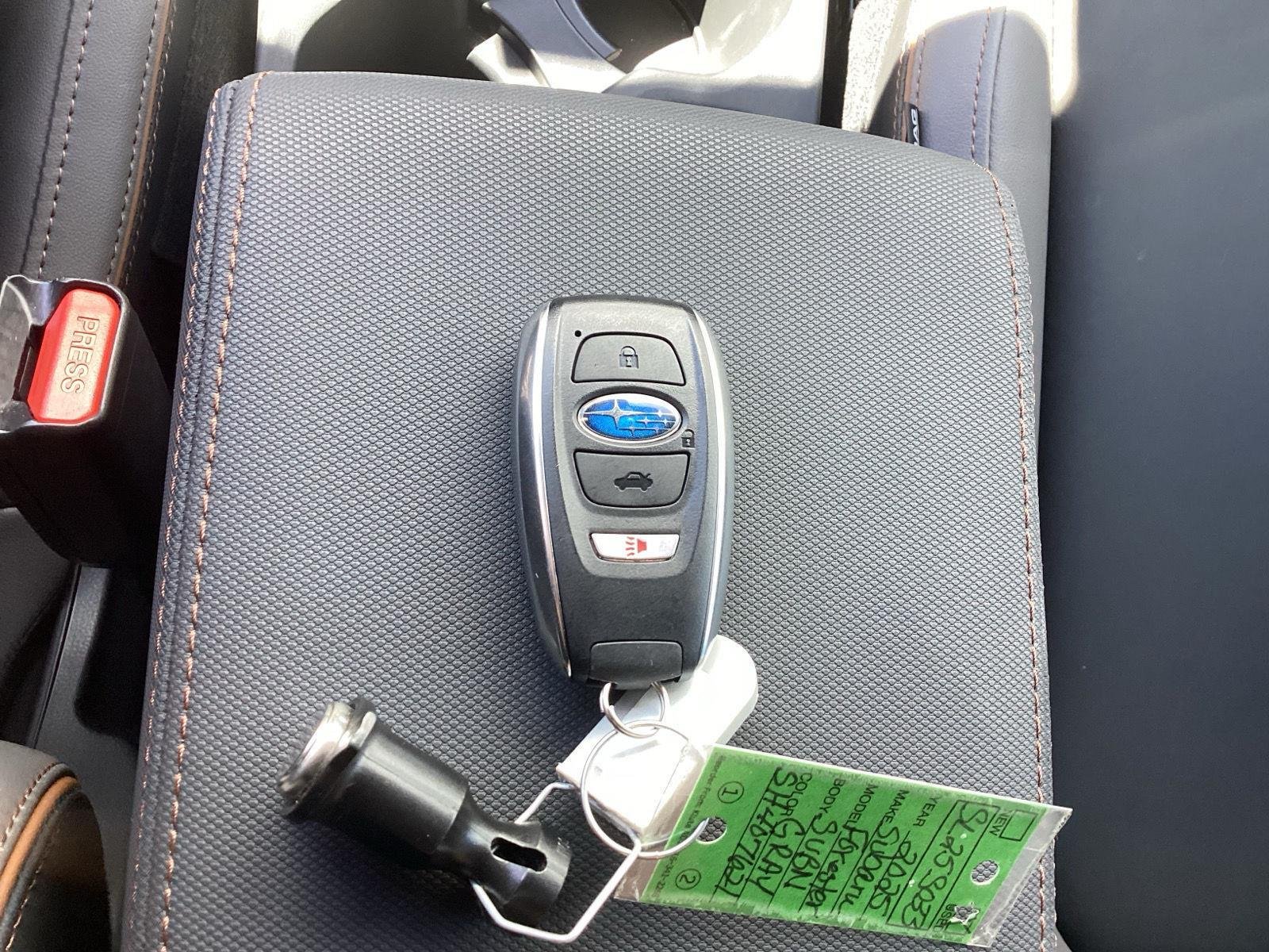 Certified Used 2025 Pearl Subaru Sport image 27