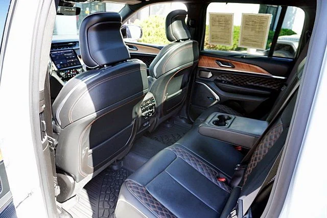 Certified Used 2024 White Jeep Summit image 18