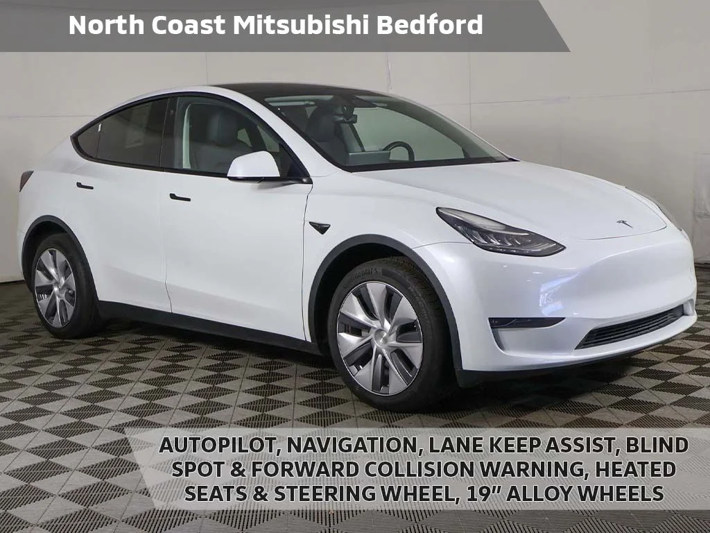 2023 Tesla Model Y Long Range Dual Motor All-Wheel Drive's photo
