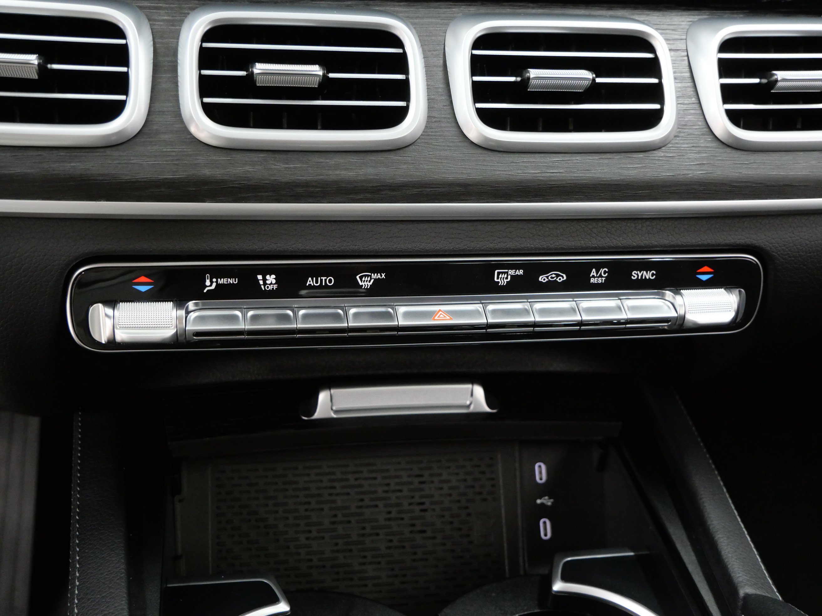 Used 2026 Black Mercedes-Benz GLE 350 image 29