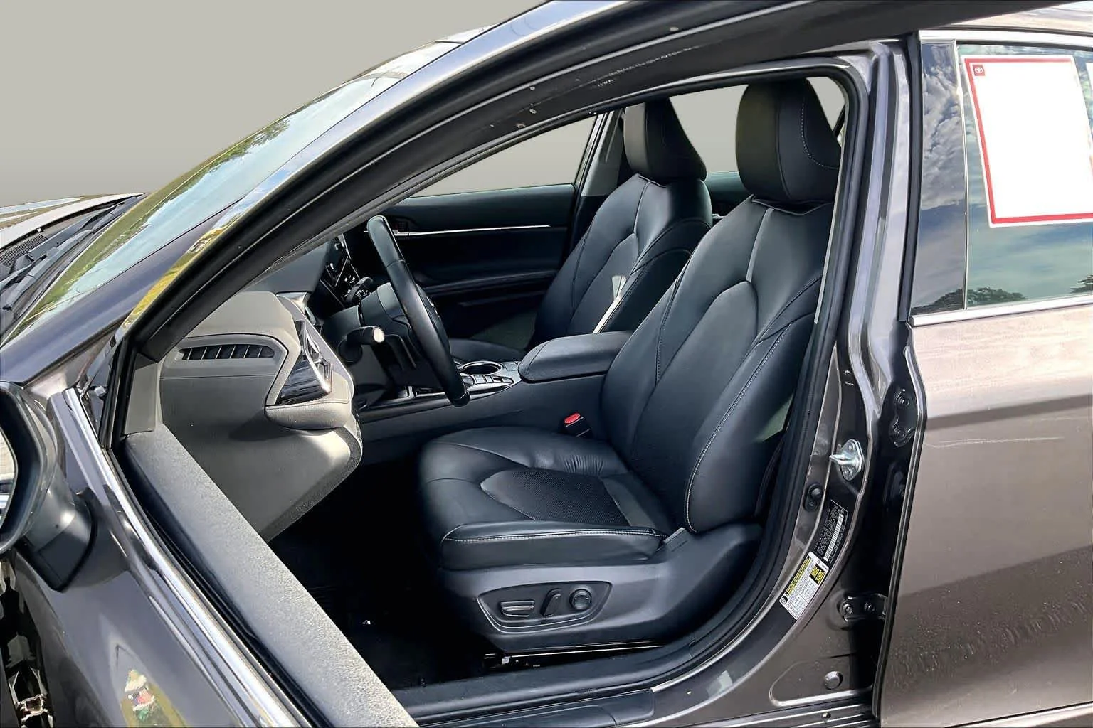 2023 Toyota Camry XSE - Photo 15