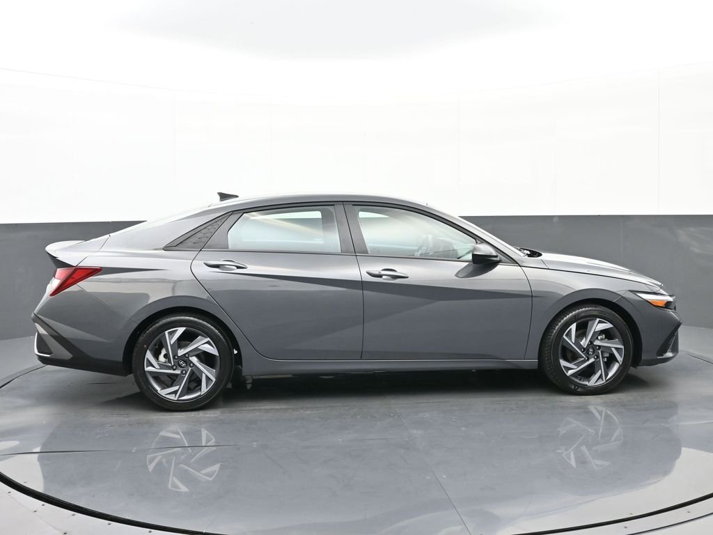 Certified Used 2025 Gray Hyundai SEL Sport image 3