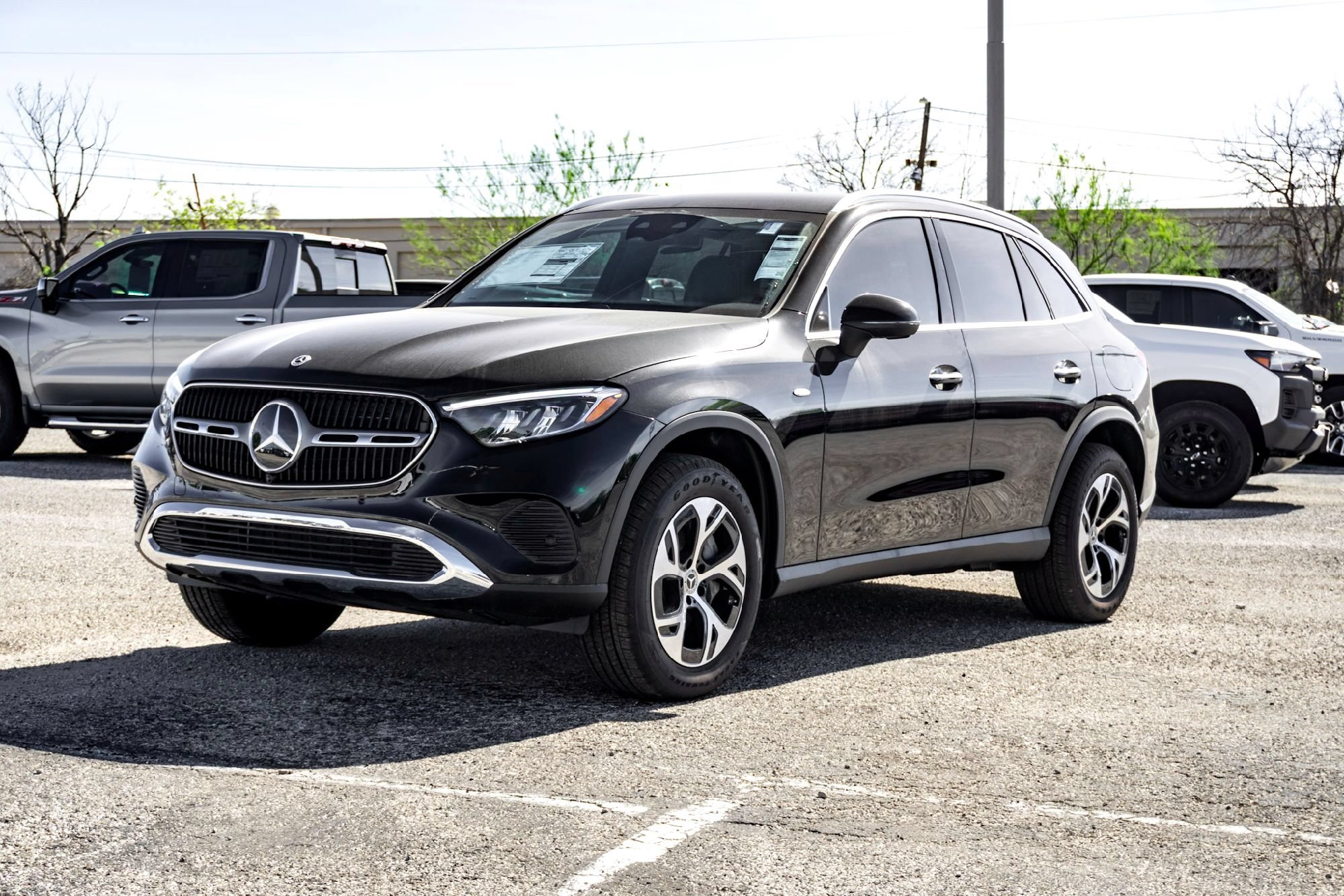 2025 Mercedes-Benz GLC Base - Photo 6