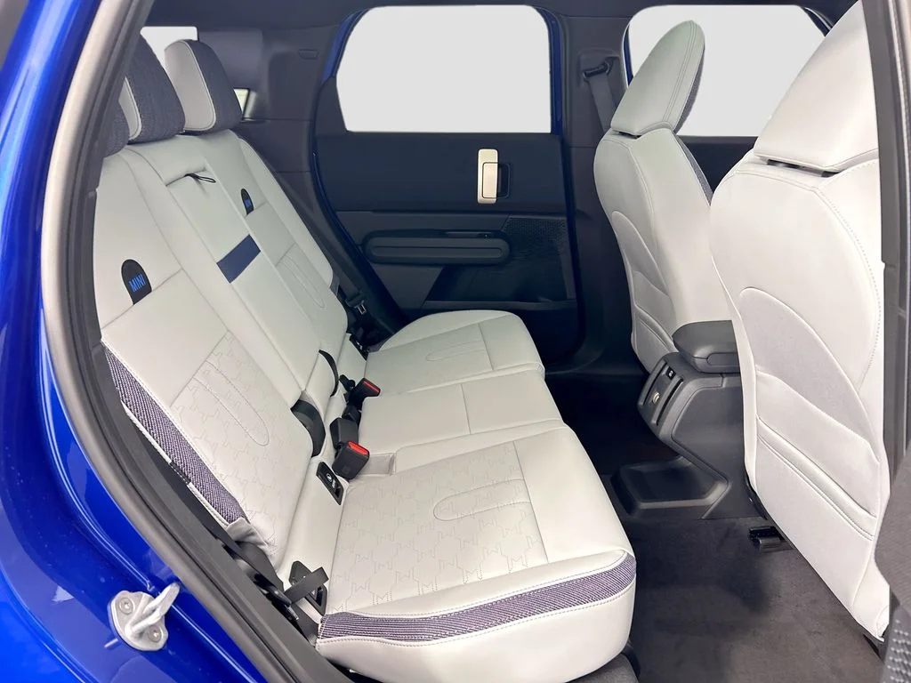 New 2026 Blazing Blue Metallic MINI Oxford Edition image 21