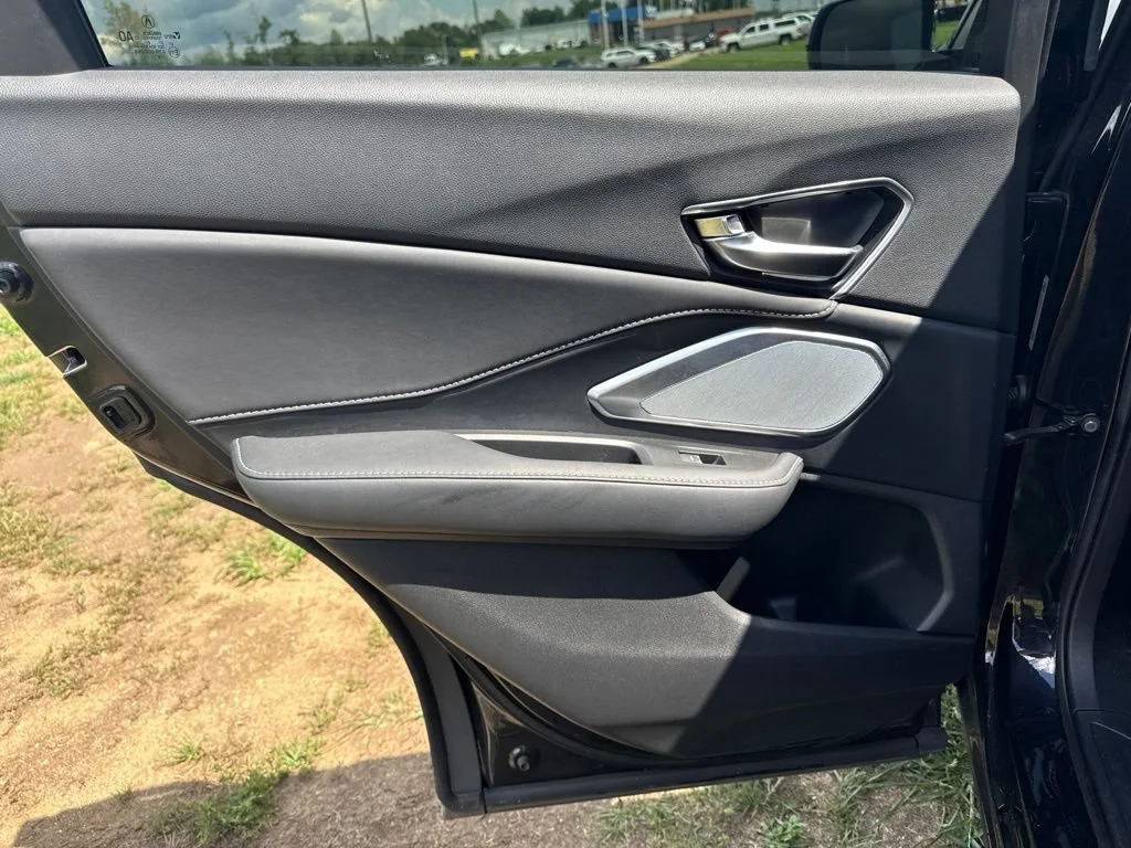 Used 2023  Acura w/Technology Package image 31