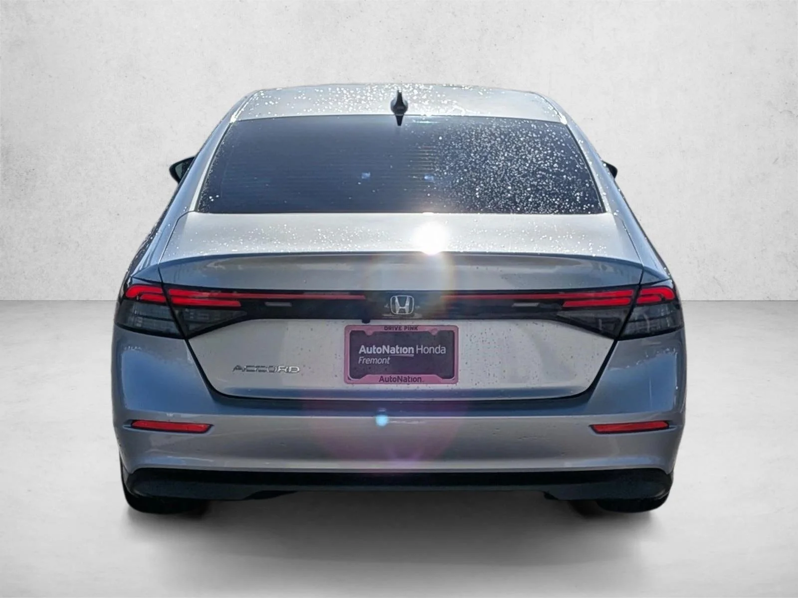Used 2025 Solar Silver Metallic Honda SE image 7