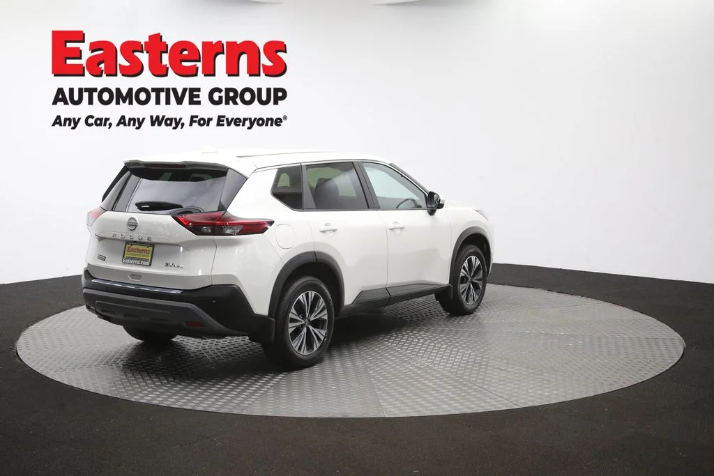 Used 2023 White Nissan SV image 39