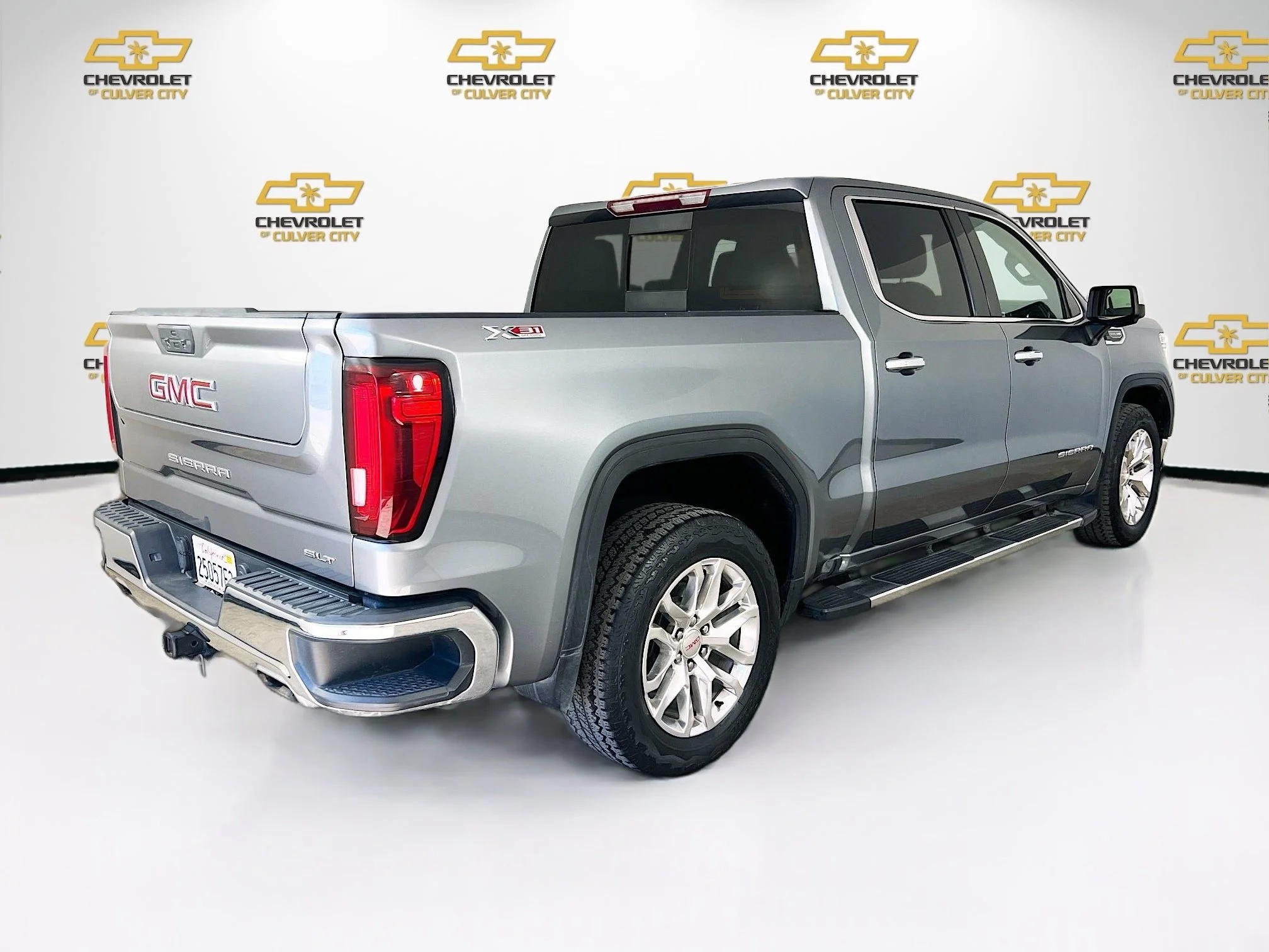 Used 2021 SATIN STEEL METALLIC GMC SLT image 8