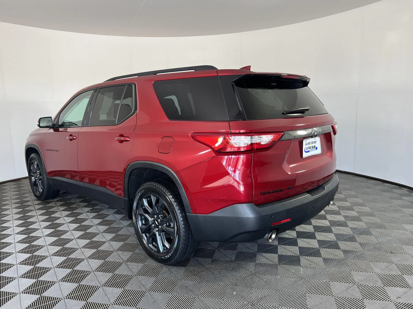 Used 2021 CAJUN RED TINTCOAT Chevrolet RS image 31