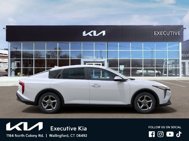 New 2026 Snow White Pearl Kia LXS image 7