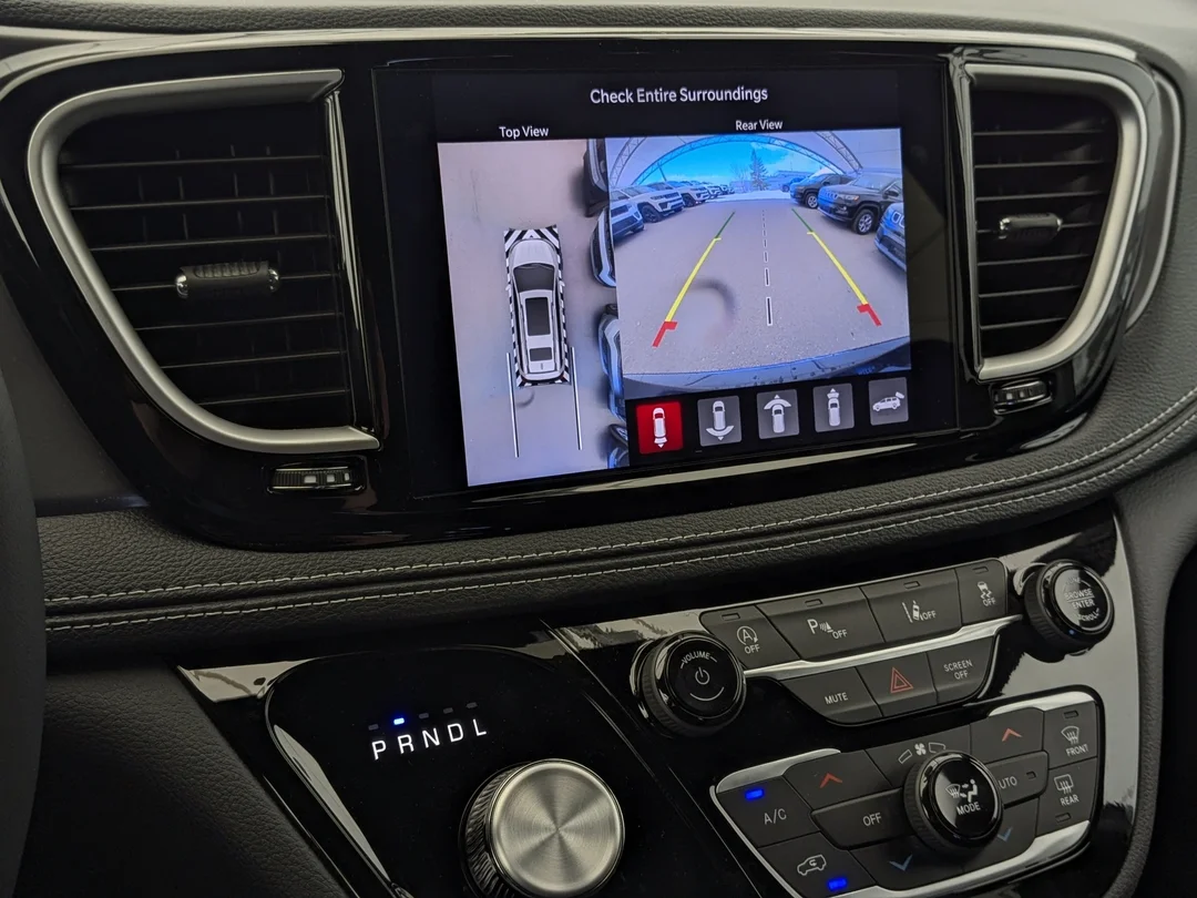 New 2026 Black Chrysler Select - - AWD - 3.6L Pentastar VVT V6 - S Appearance Pkg w/ 20 Whls & More! image 22