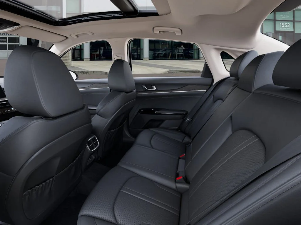 2025 Kia K5 EX - Photo 18