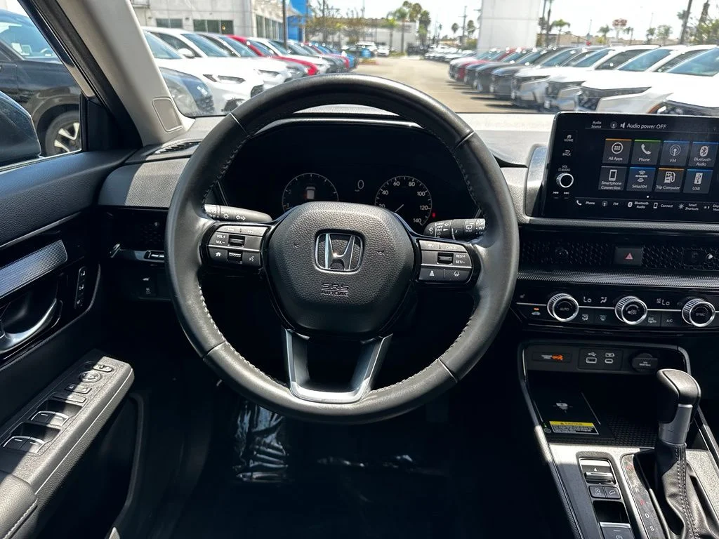 Used 2024 Blue Honda EX-L image 19