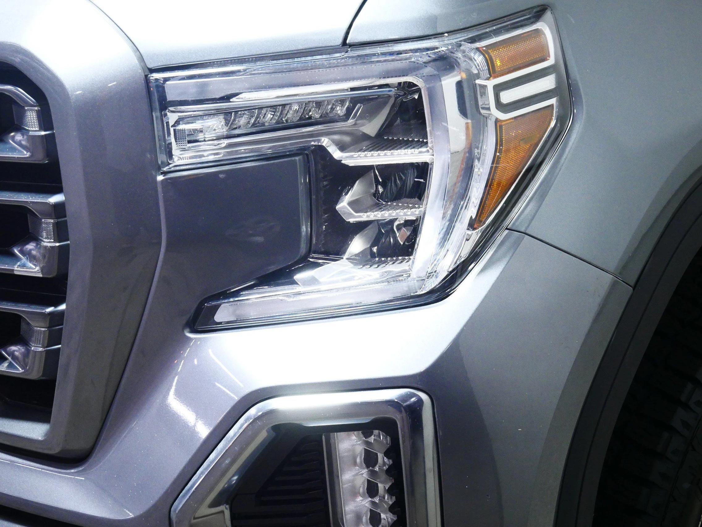 Used 2021 Satin Steel Metallic GMC AT4 image 16