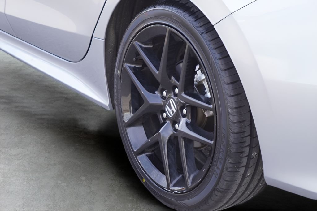 Used 2025 Solar Silver Metallic Honda Sport image 11