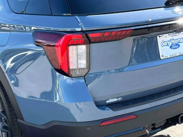New 2026 Vapor Blue Metallic Ford ST-Line image 10