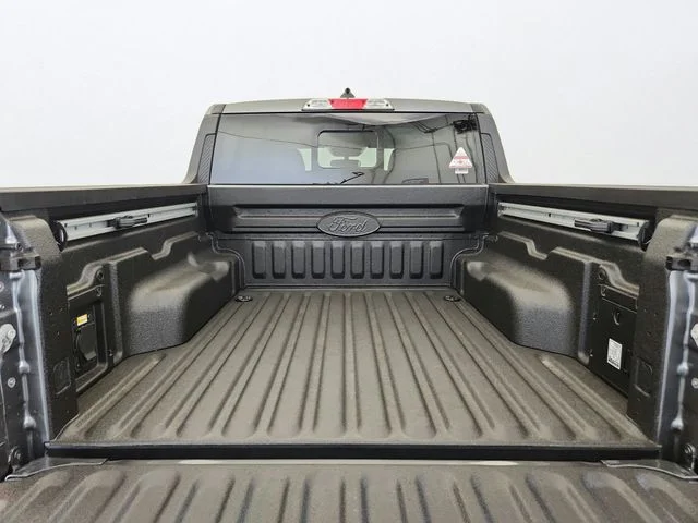 New 2026 Carbonized Gray Metallic Ford Tremor® image 24