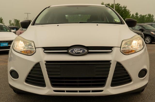 Used 2014 White Ford S image 3