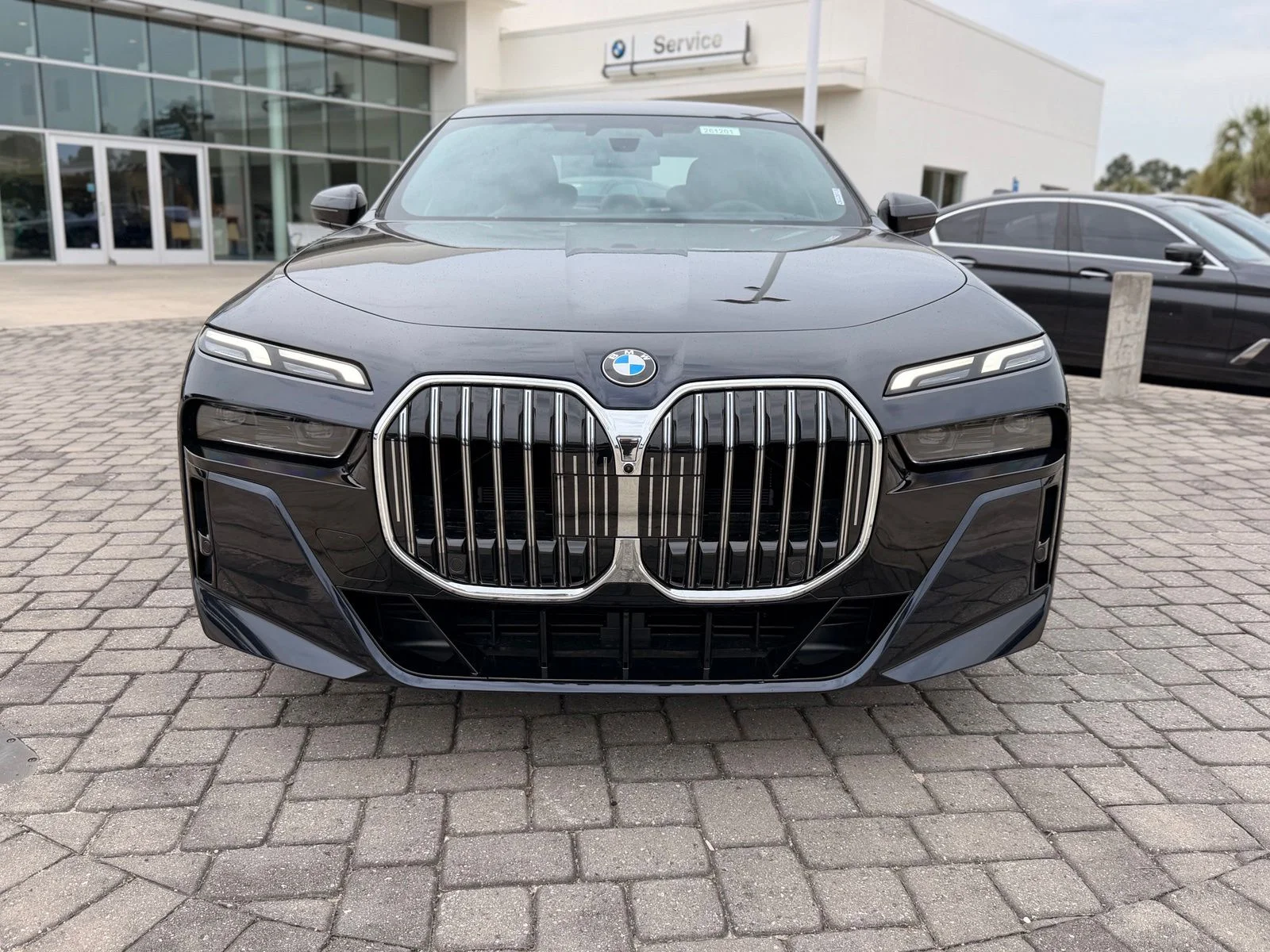 New 2026 Carbon Black Metallic BMW 760i xDrive image 6