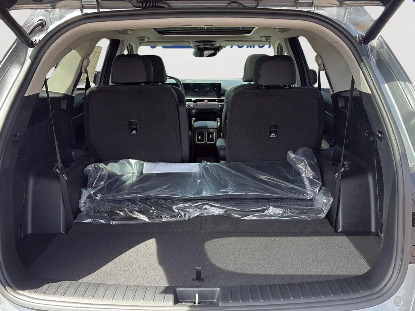 New 2026 Steel Gray Kia EX image 7