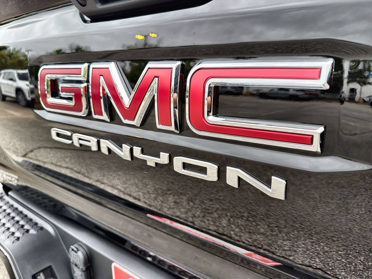 New 2026 Onyx Black GMC Elevation image 27