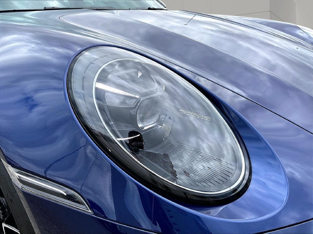 Used 2022  Porsche Turbo image 12