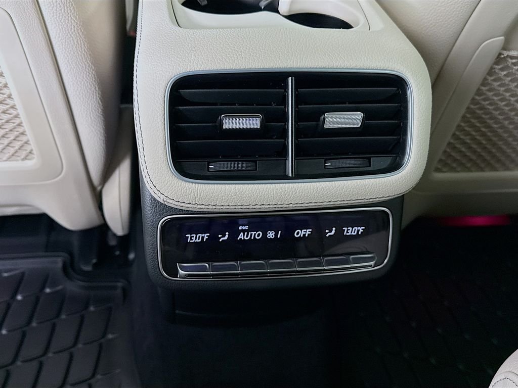 New 2026 MANUFAKTUR Moonlight White Metallic Mercedes-Benz GLS 580 image 27