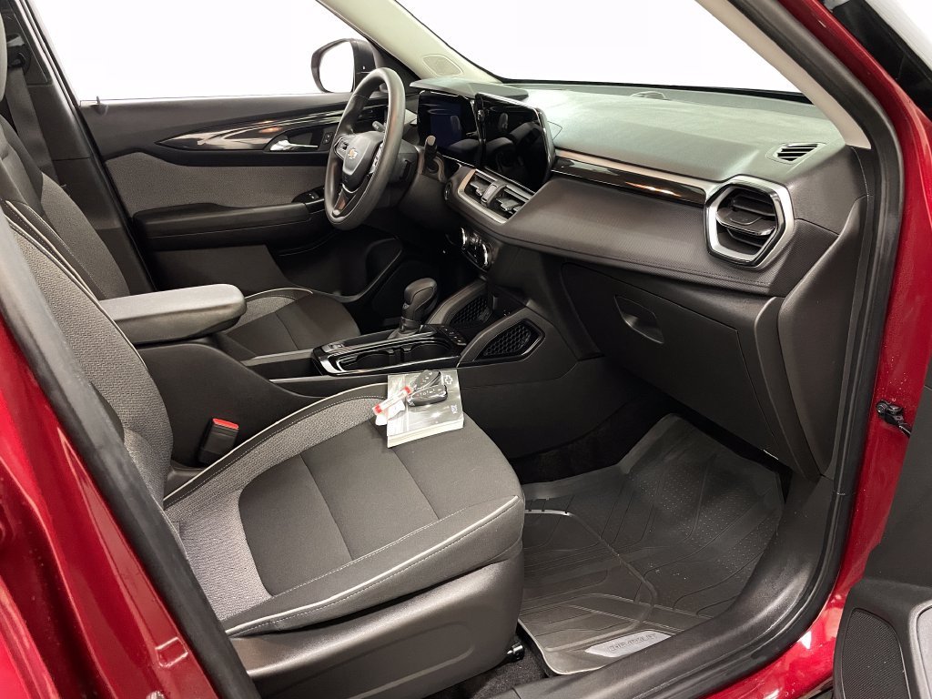 2024 Chevrolet TrailBlazer LS - Photo 29