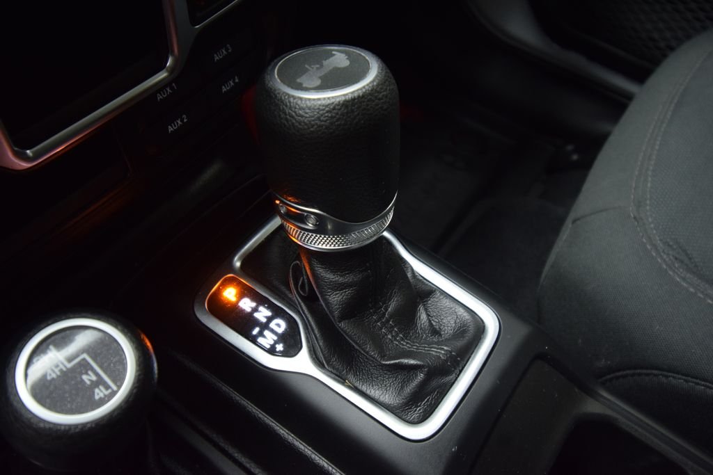 Used 2021 Bright White Clearcoat Jeep Unlimited Sport image 22