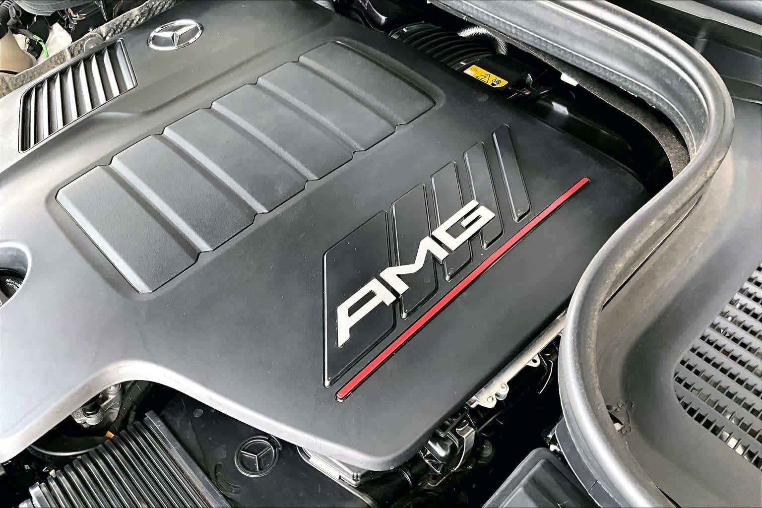 Used 2024 MANUFAKTUR Diamond White Metallic Mercedes-Benz AMG® GLE 53 image 33