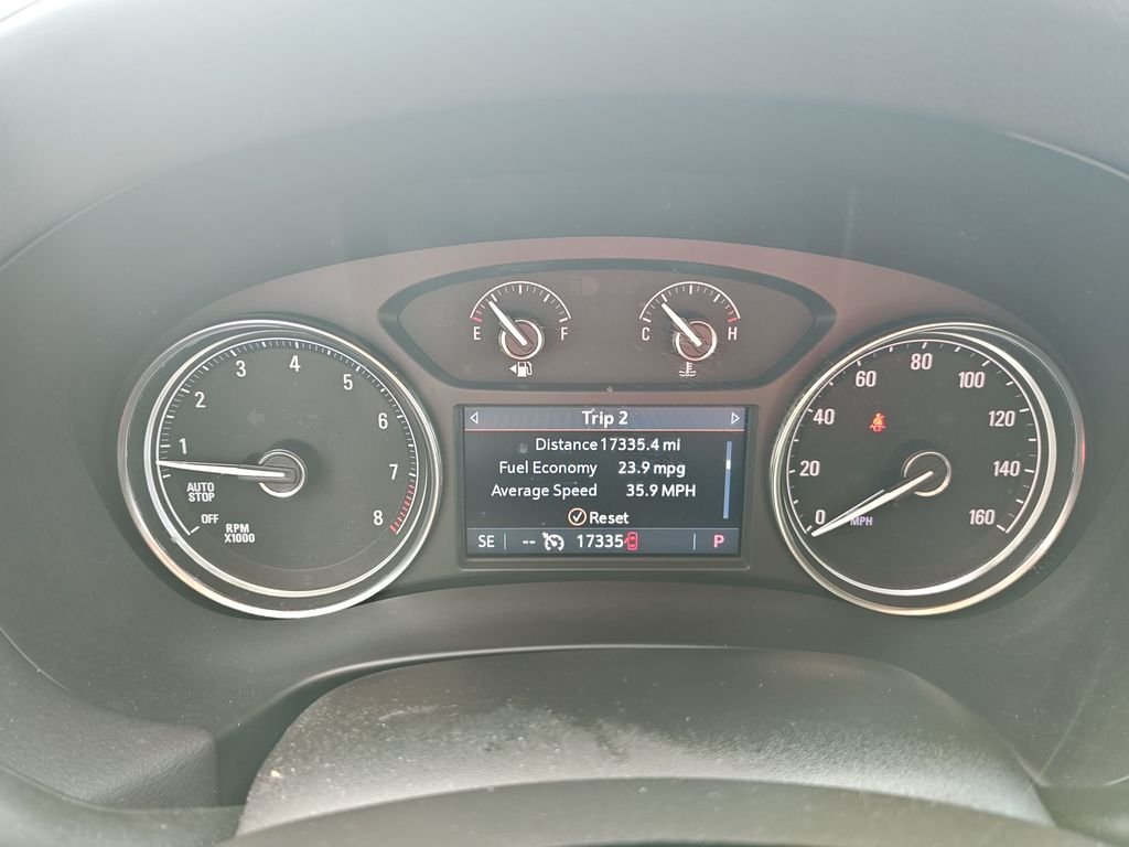 Used 2023 Green Buick Essence image 18