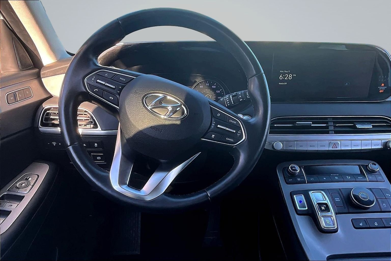 Certified Used 2022 White Hyundai SEL image 9