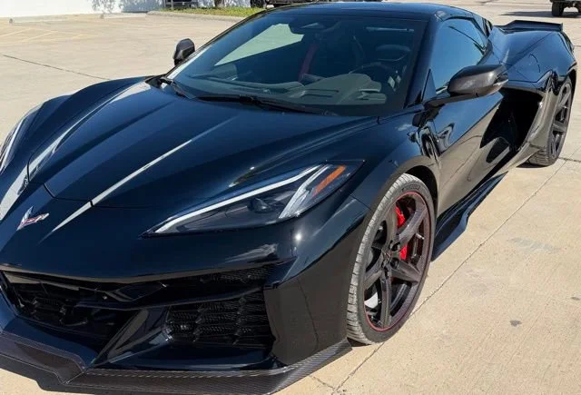 New 2025 Black Chevrolet 3LZ image 7