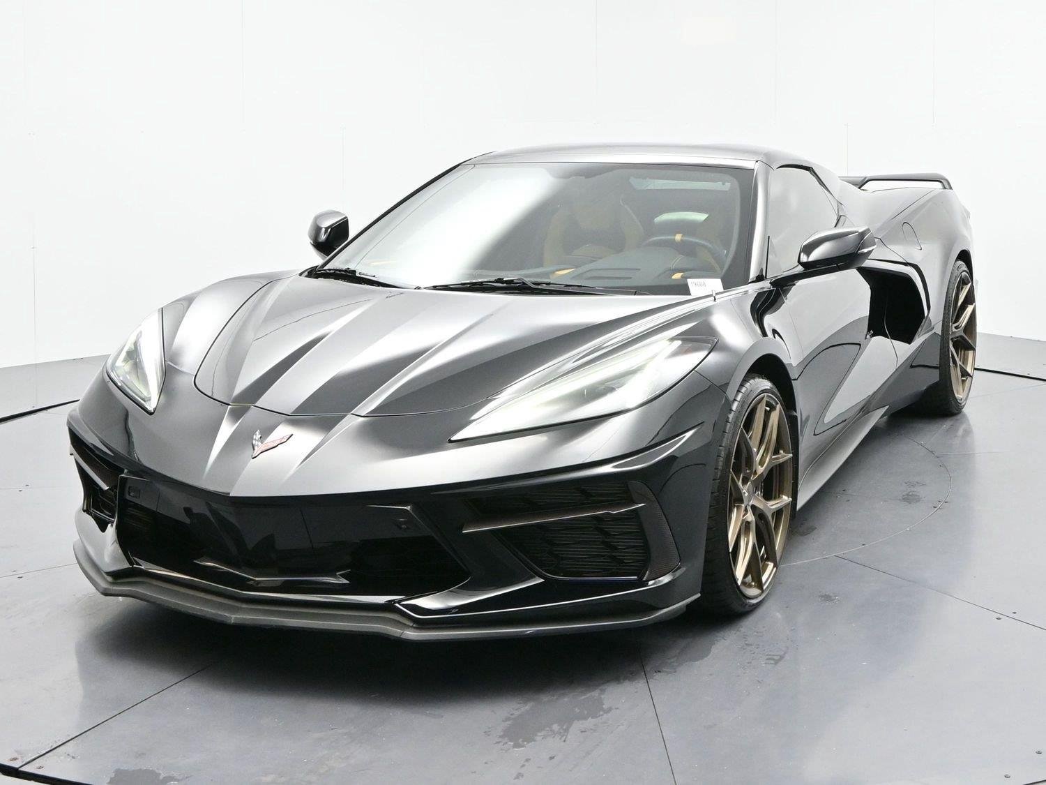 Used 2021 BLACK Chevrolet 3LT image 3