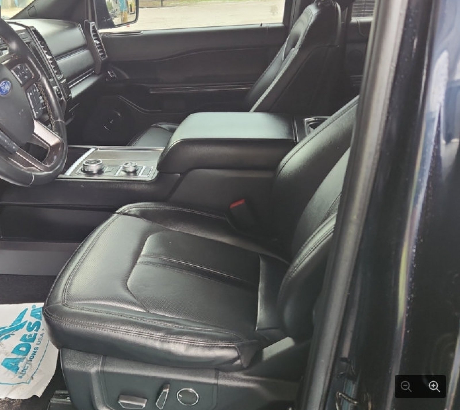 Used 2021 Antimatter Blue Metallic Ford Limited image 9