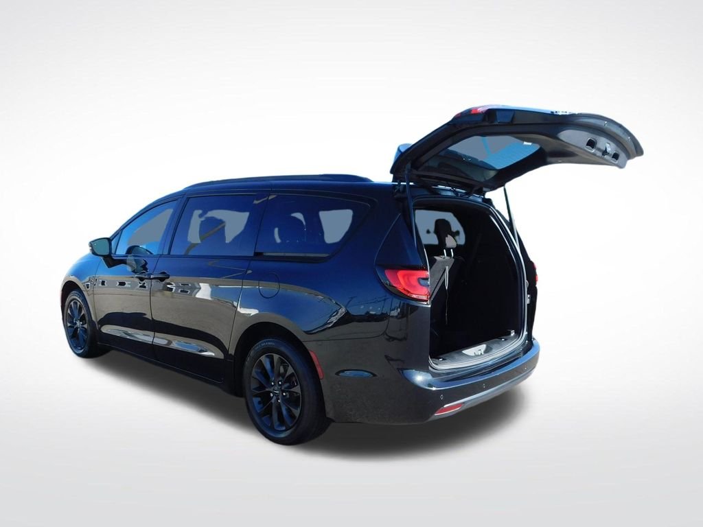 Used 2021 Black Chrysler Touring image 22