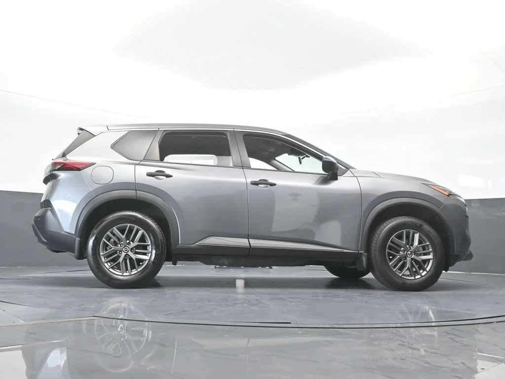 Used 2021 Gray Nissan S image 54