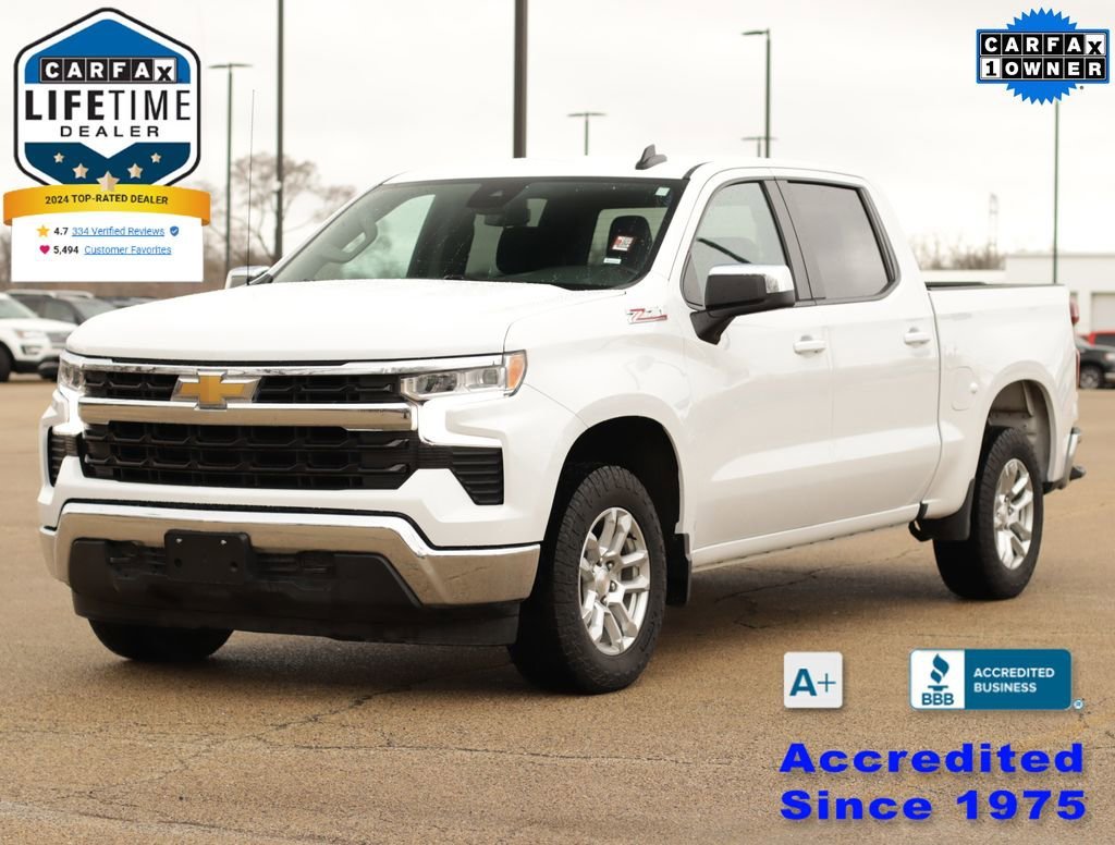 Used 2024 Summit White Chevrolet LT image 3