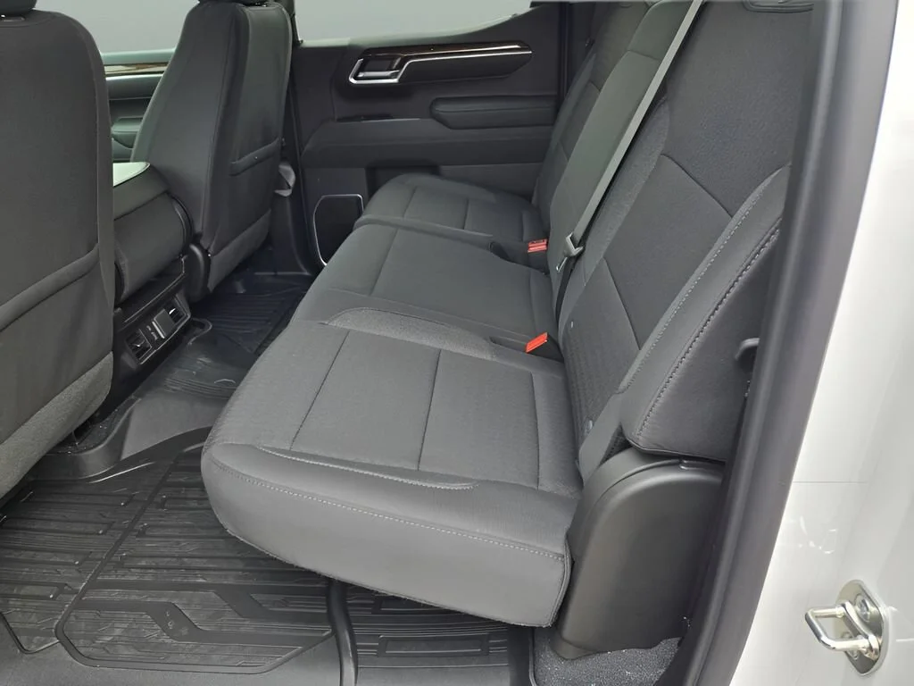 2026 GMC Sierra 1500 SLE - Photo 15