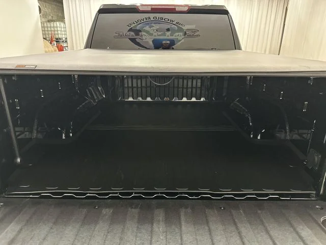 Used 2024 Black GMC SLT image 22