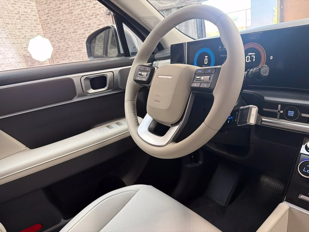 New 2027 Shimmering Silver Hyundai SEL image 19