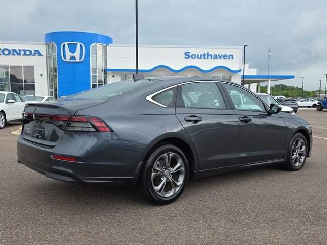 Used 2023 Meteorite Gray Metallic Honda EX image 3