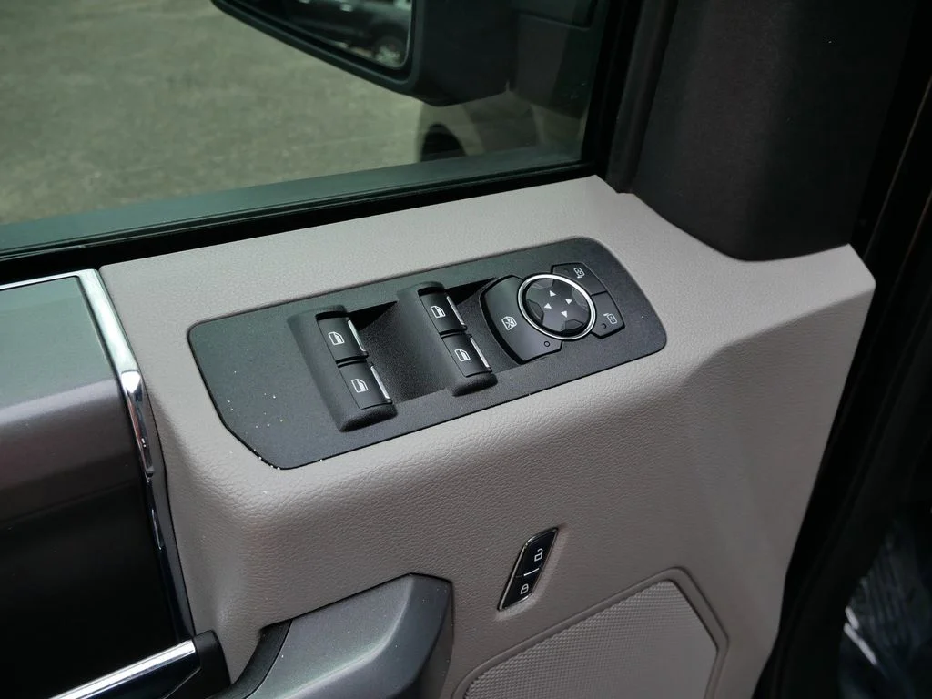 Certified Used 2018 Black Ford XLT image 15
