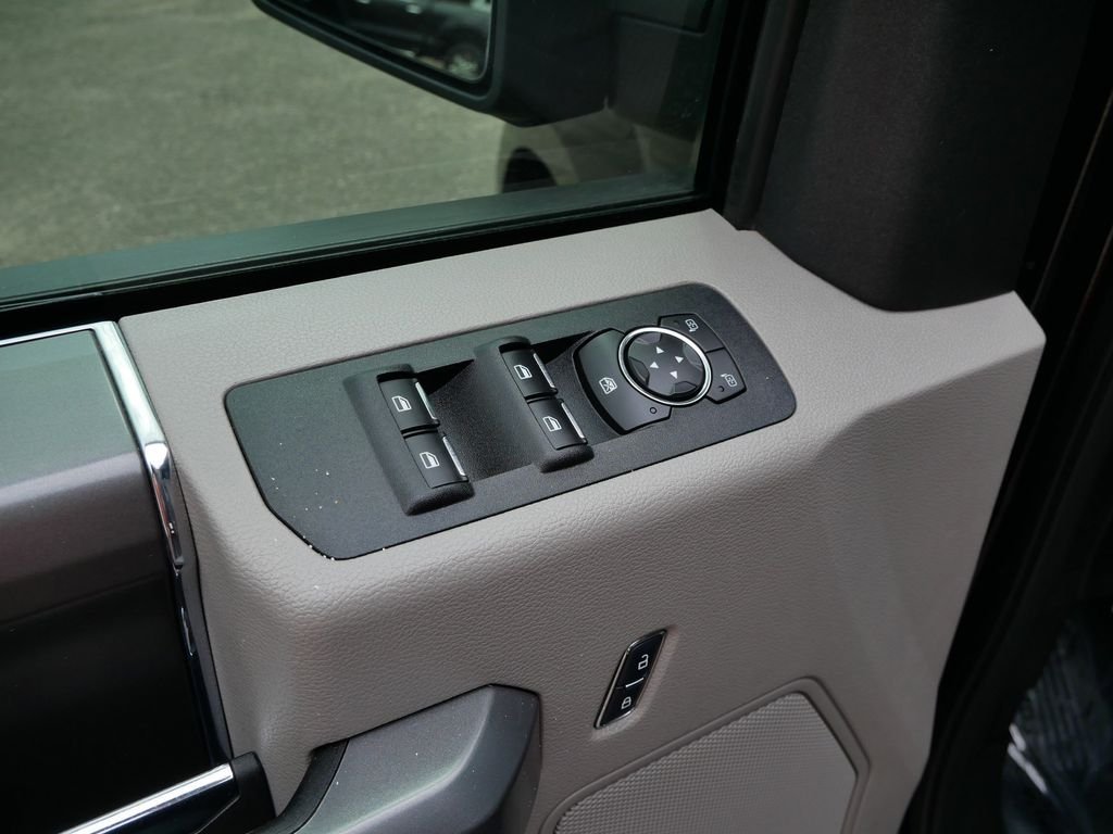 Certified Used 2018 Black Ford XLT image 15