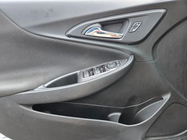 Used 2022 Silver Chevrolet LT image 35